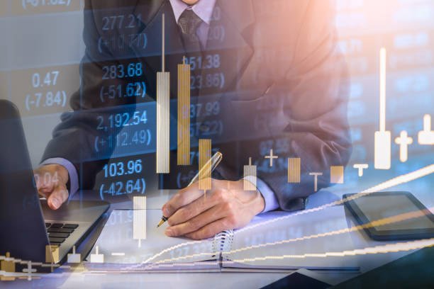 Relationship Between Indexes and Sectors